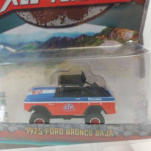 NIP Greenlight Collectibles Car All-Terrain Vehicle 1975 Ford Bronco Baja - Picture 2 of 6